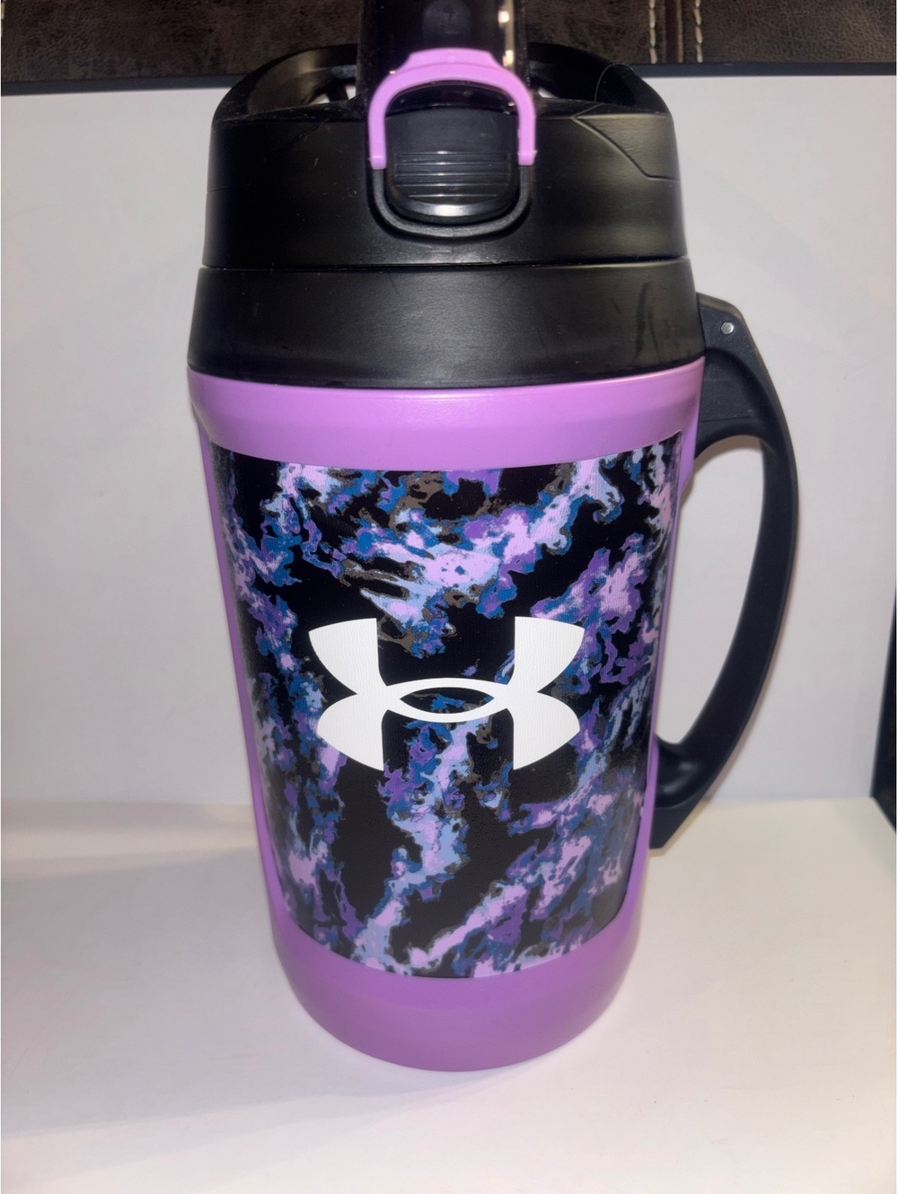 Under Armour Playmaker 64 oz Insulated Water Jug Purple Camo NWT